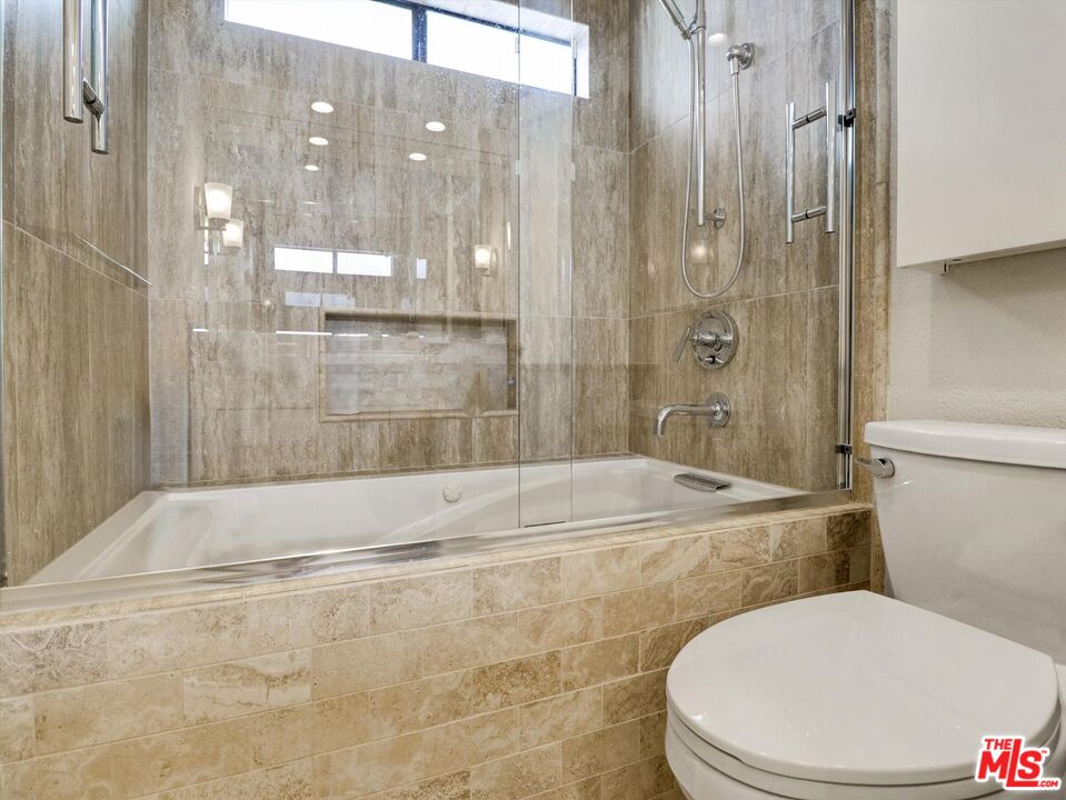 64356 Doral Dr