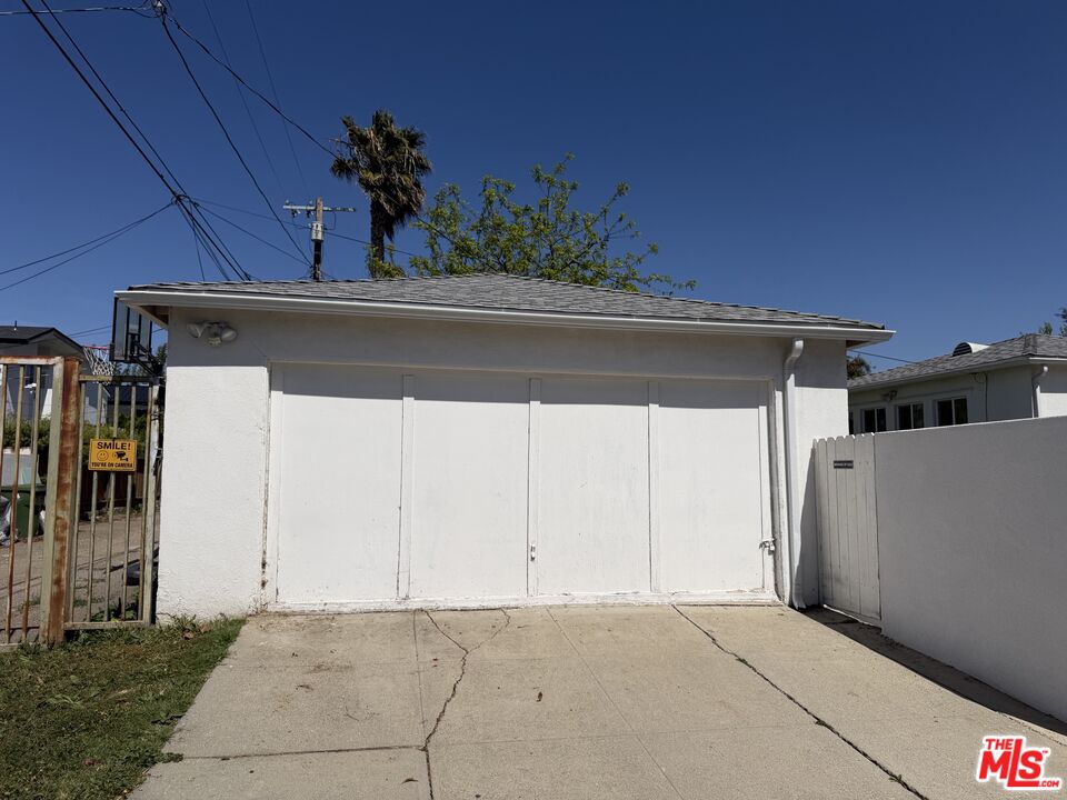 2045 Glencoe Ave
