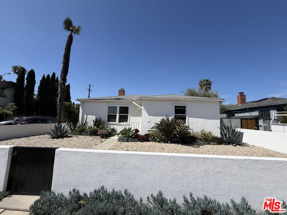 2045 Glencoe Ave
