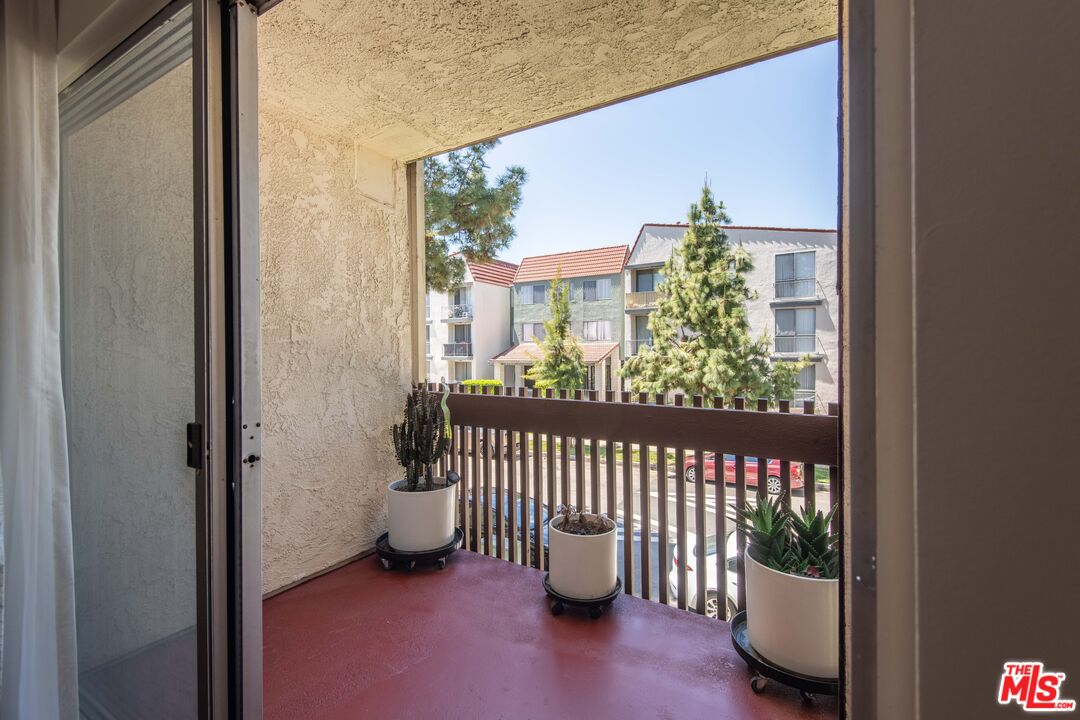 6050 Canterbury Dr Unit: E214