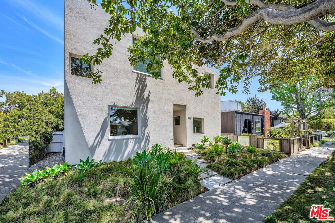 2800 Grayson Ave