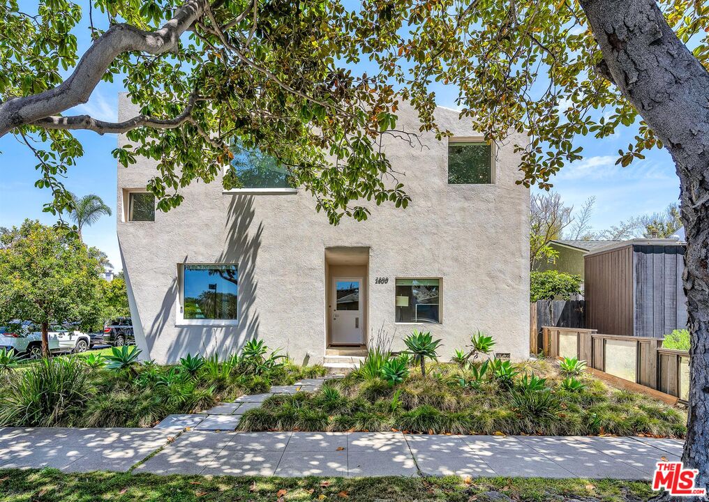 2800 Grayson Ave