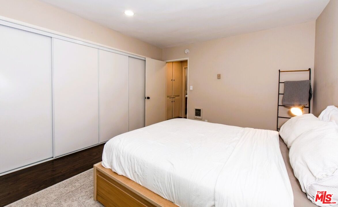 6001 Canterbury Dr Unit: 303