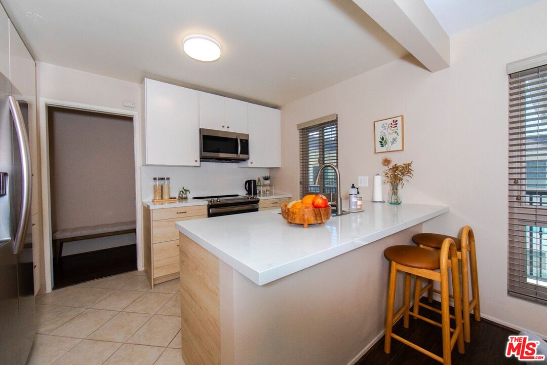 6001 Canterbury Dr Unit: 303