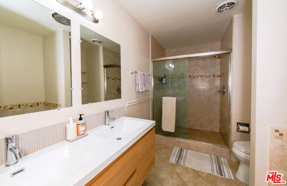6001 Canterbury Dr Unit: 303