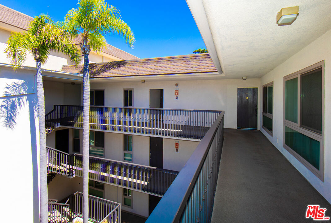 6001 Canterbury Dr Unit: 303