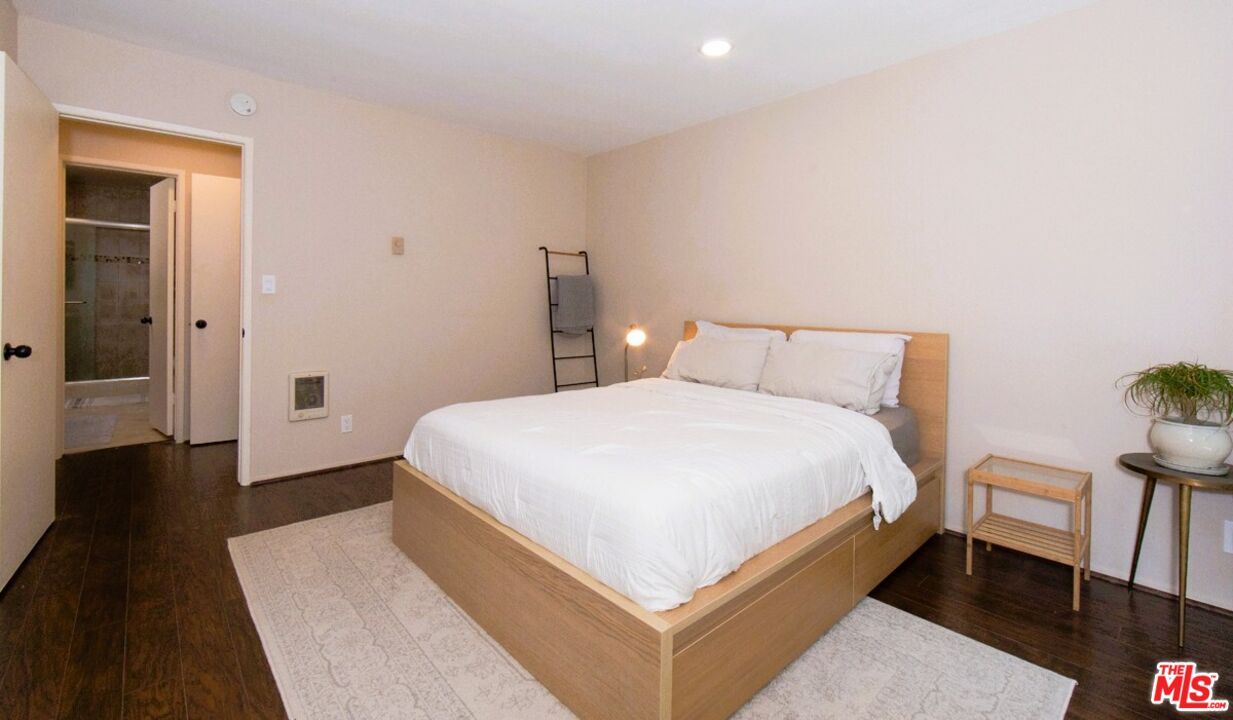 6001 Canterbury Dr Unit: 303