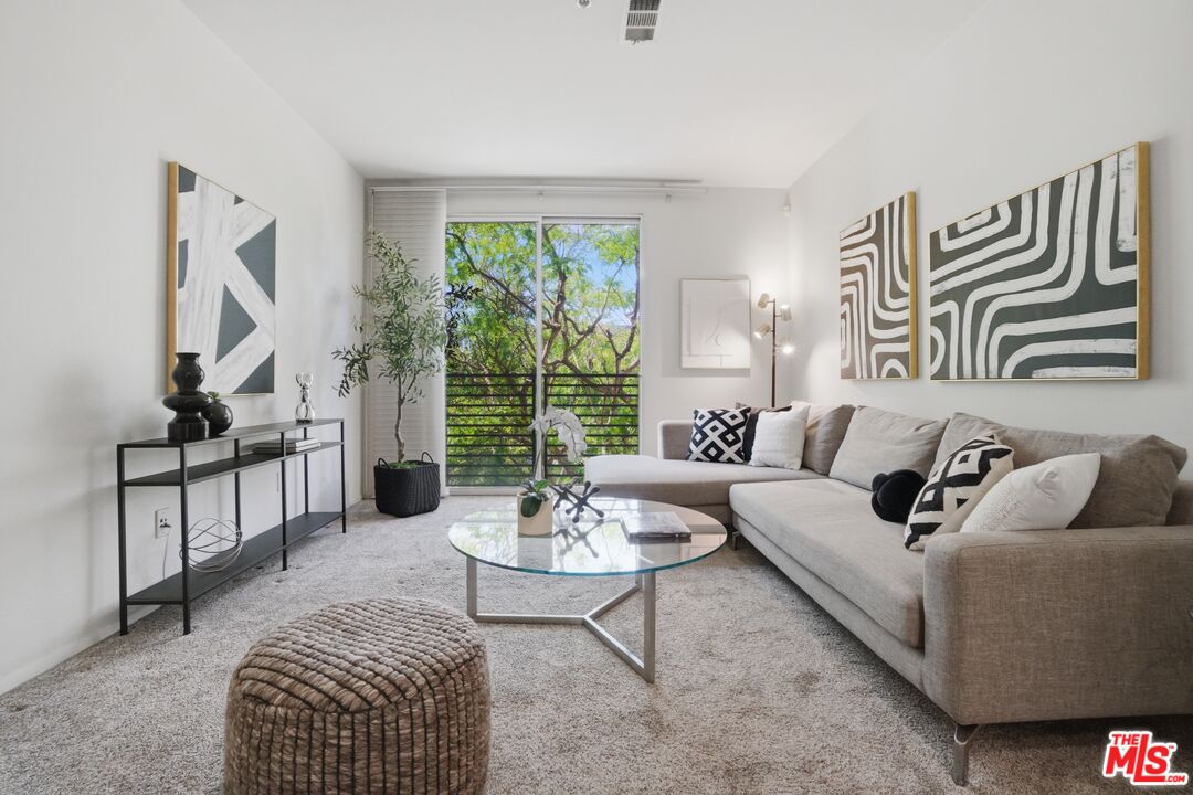 6400 Crescent Park Unit: 301