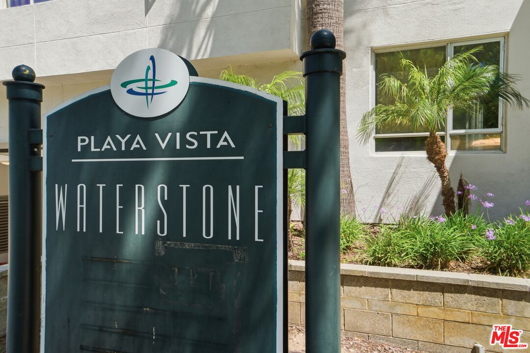 6400 Crescent Park Unit: 301