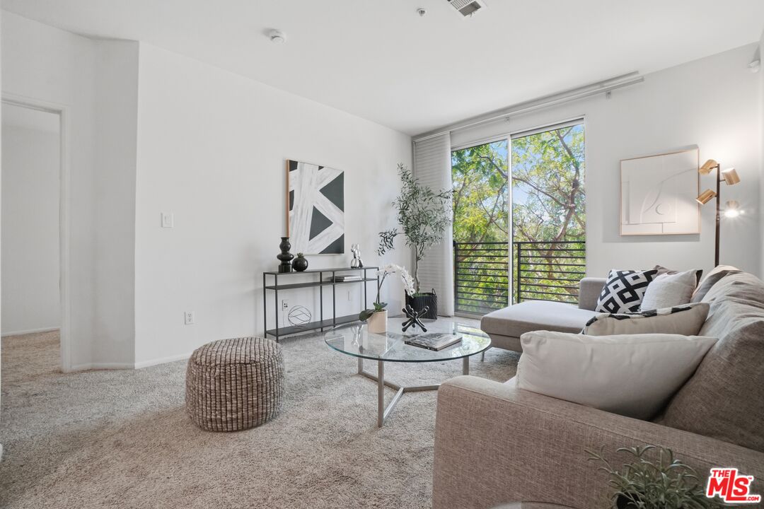 6400 Crescent Park Unit: 301