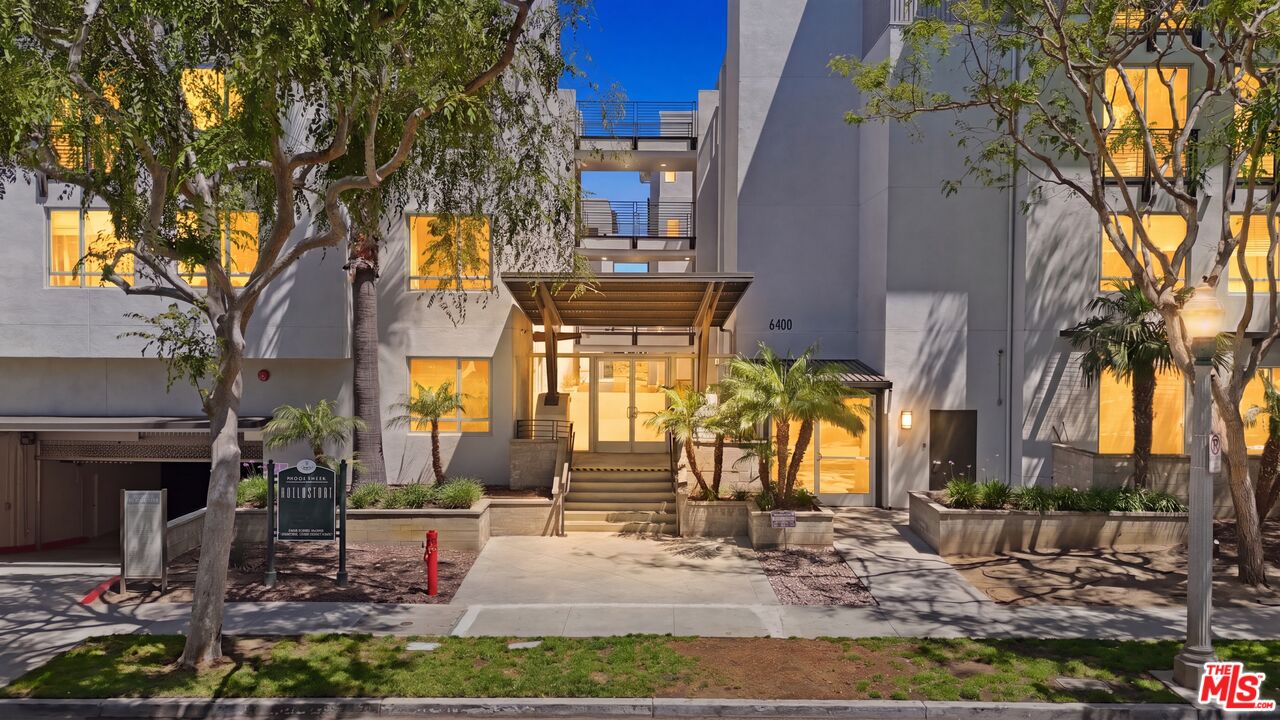 6400 Crescent Park Unit: 301