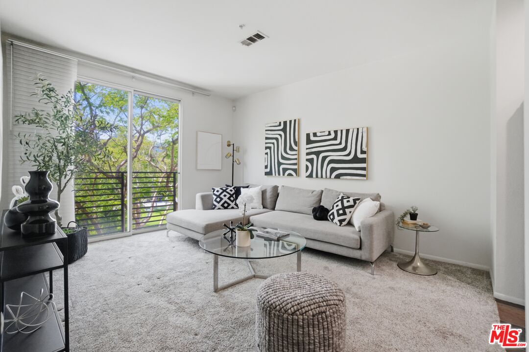 6400 Crescent Park Unit: 301