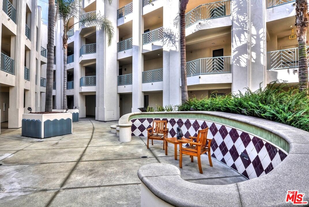 5625 Crescent Park Unit: 126