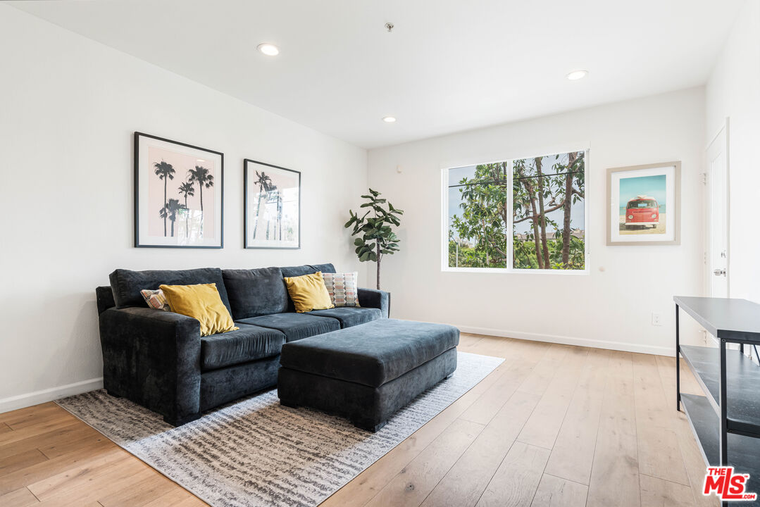 13200 Pacific Promenade Unit: 210