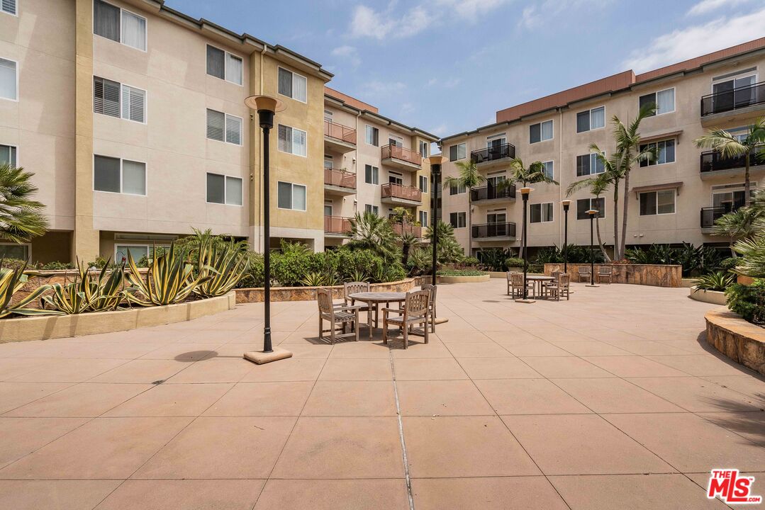13200 Pacific Promenade Unit: 210
