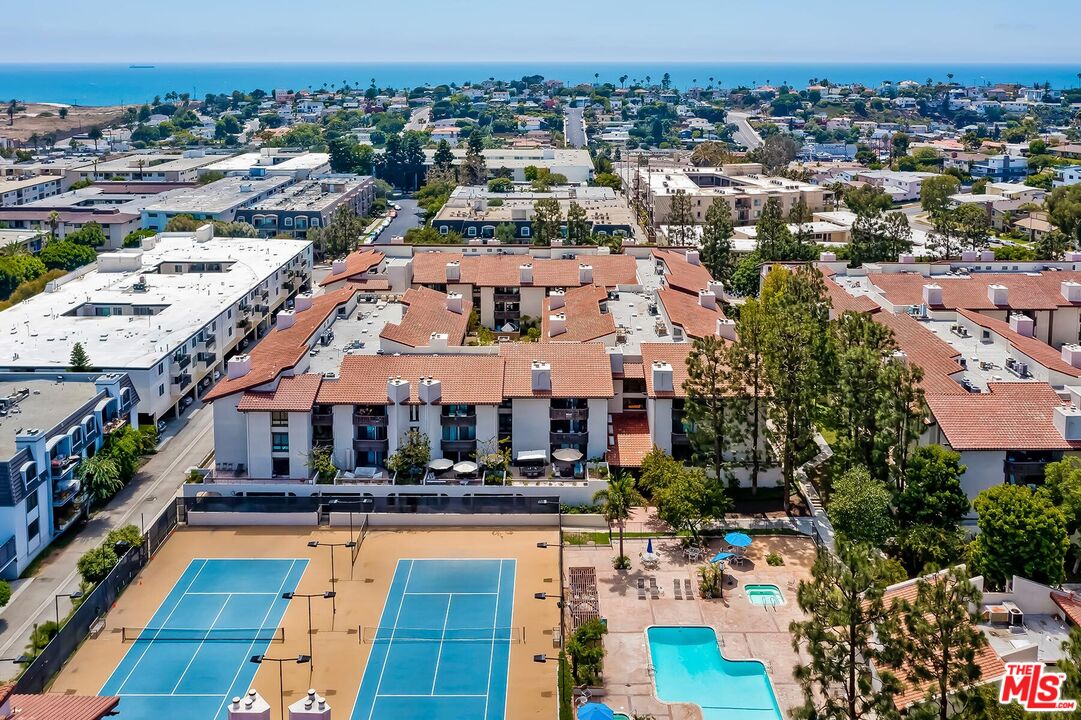 8515 Falmouth Ave Unit: 208