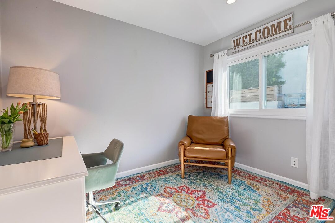 434 W Maple Ave