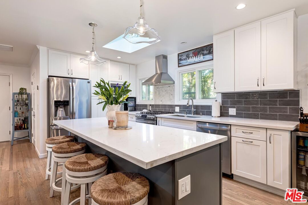 434 W Maple Ave