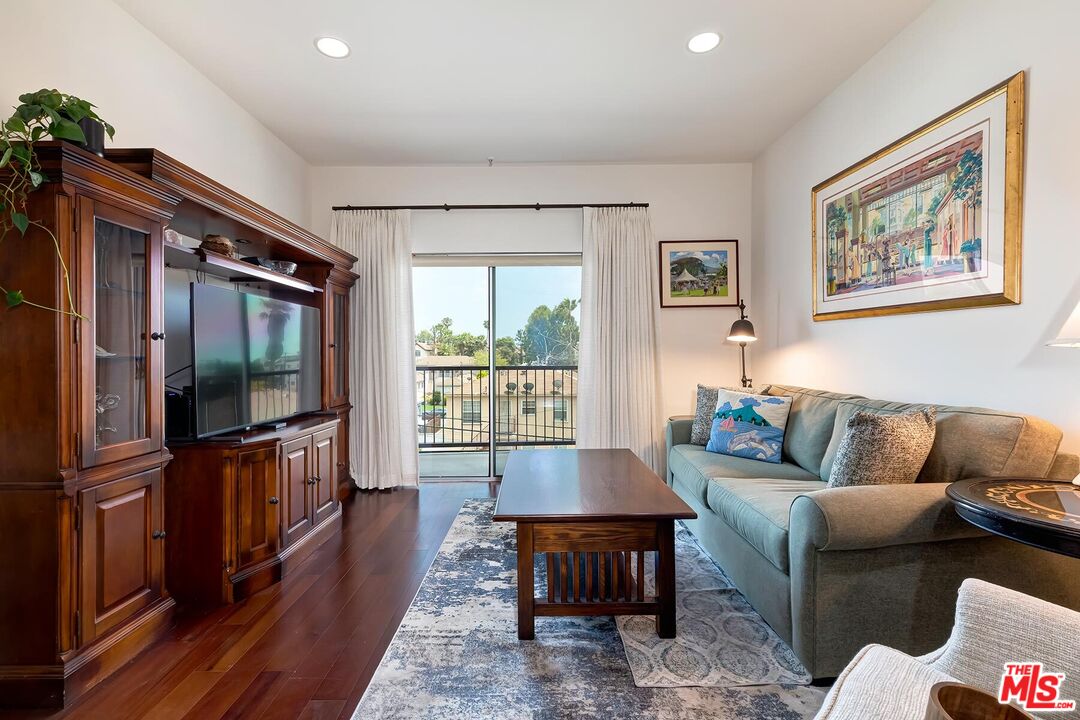 7100 Alvern St Unit: 412