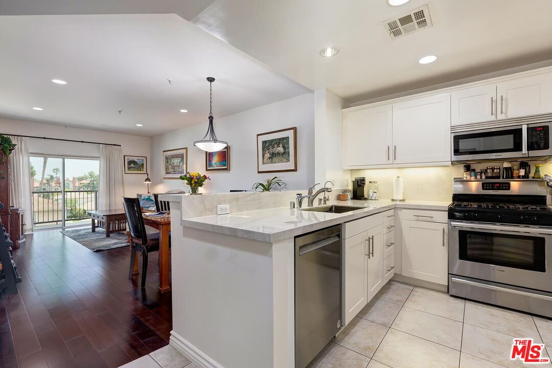 7100 Alvern St Unit: 412