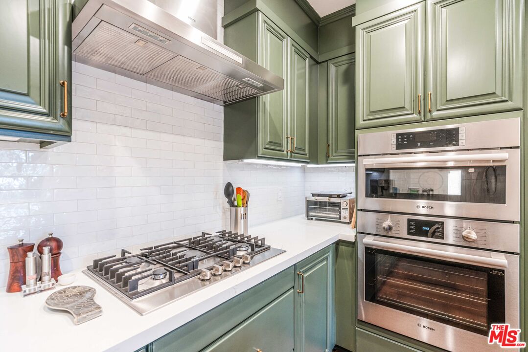 5935 Playa Vista Dr Unit: 407