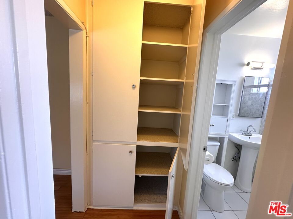 12300 Pacific Ave Unit: 10