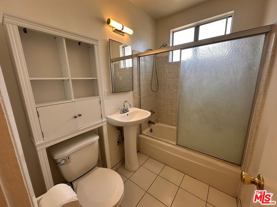 12300 Pacific Ave Unit: 10