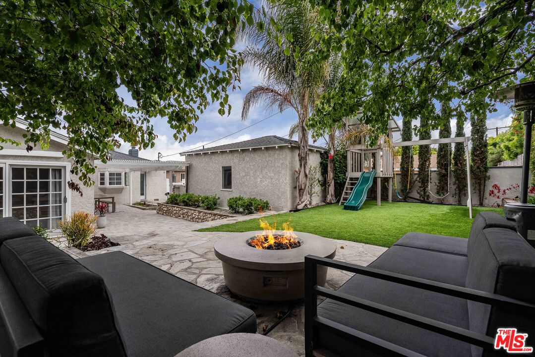 8101 Stewart Ave