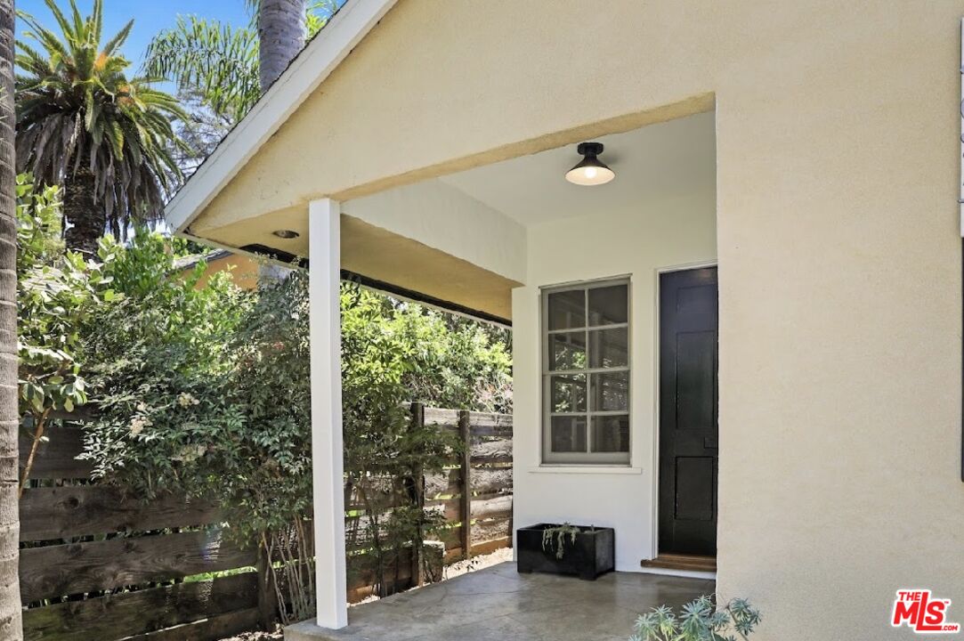 4085 Van Buren Pl