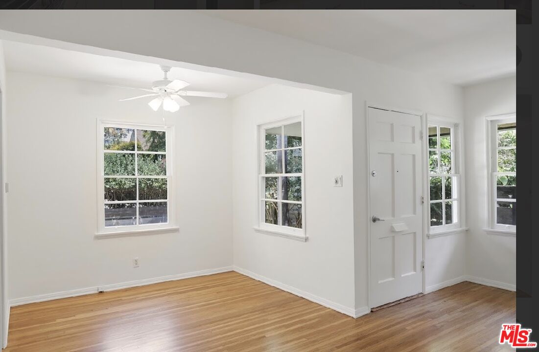 4085 Van Buren Pl