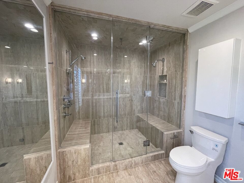 64356 Doral Dr