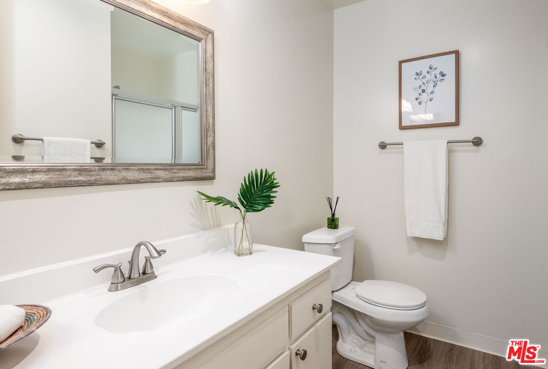 6050 CANTERBURY DR Unit: G228