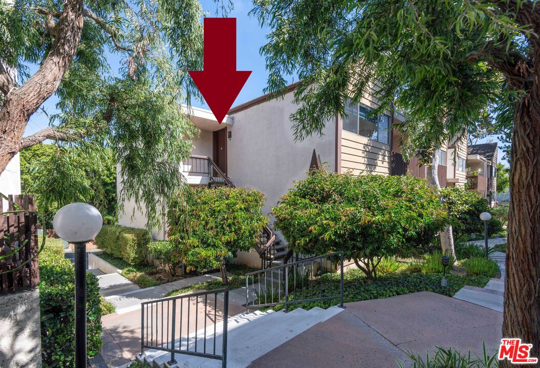 6050 CANTERBURY DR Unit: G228