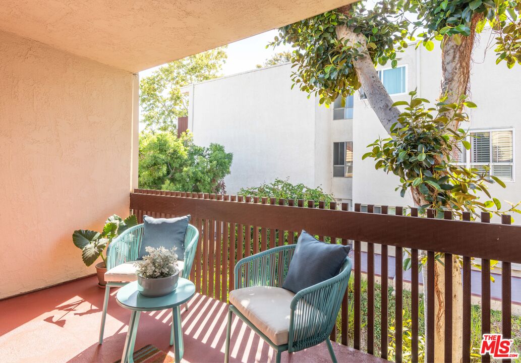 6050 CANTERBURY DR Unit: G228