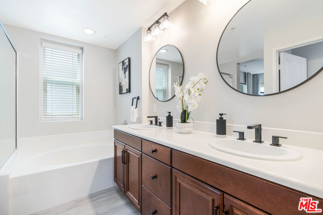 6020 Seabluff Dr Unit: 416