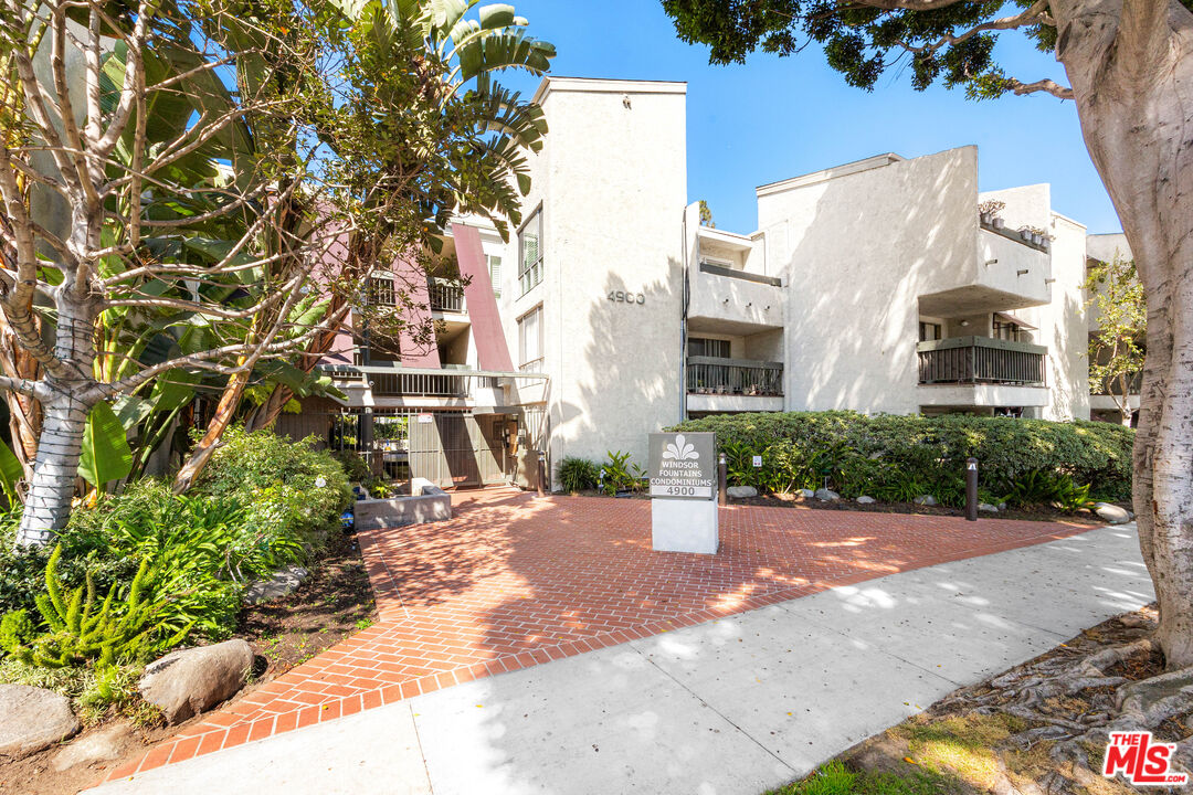 4900 Overland Ave Unit: 270