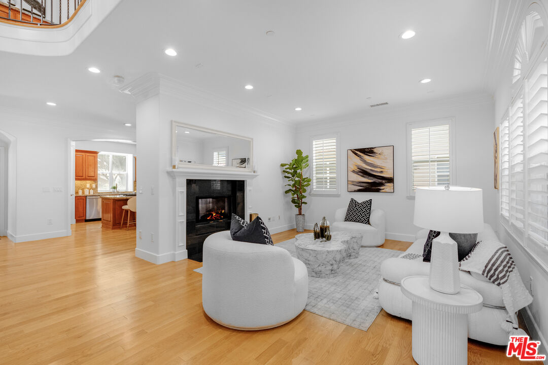 4128 Lincoln Ave