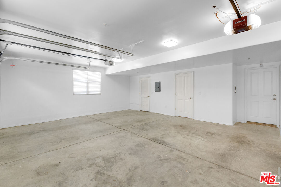 4128 Lincoln Ave