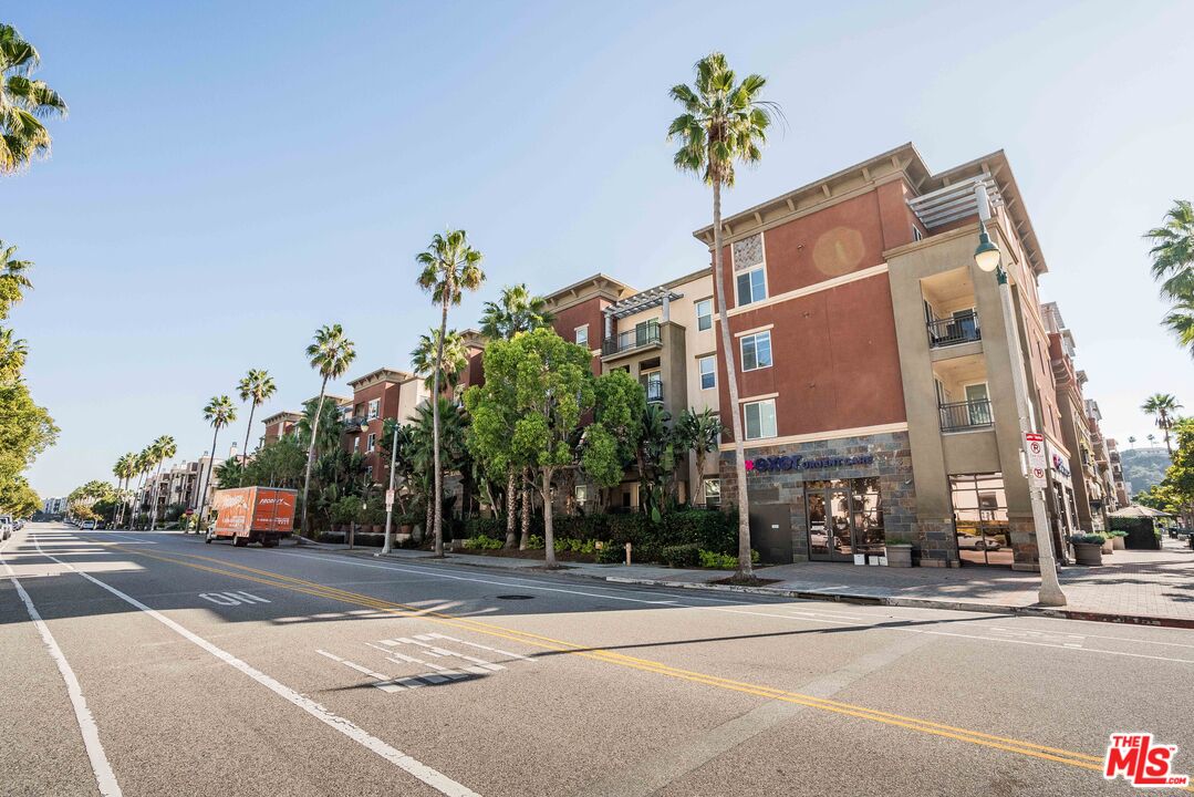 6020 Seabluff Dr Unit: 114