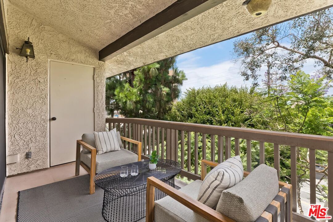 8515 Falmouth Ave Unit: 405