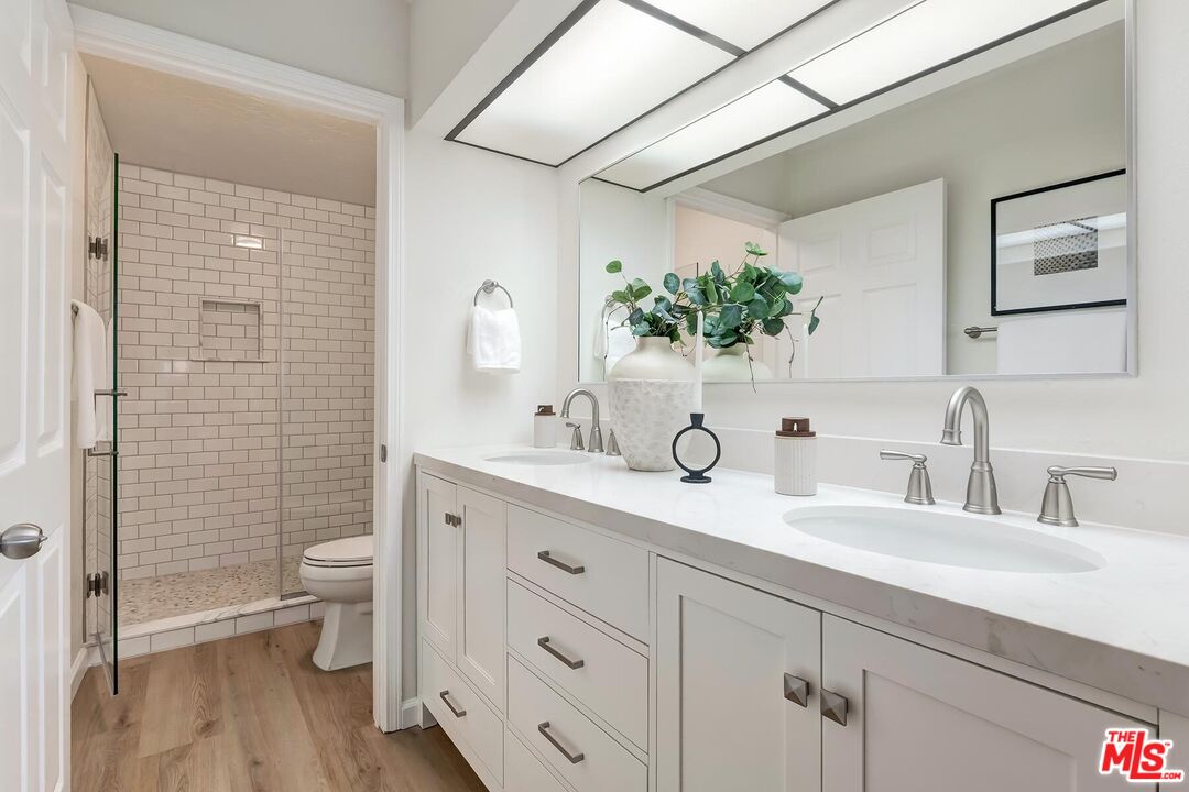 8515 Falmouth Ave Unit: 405