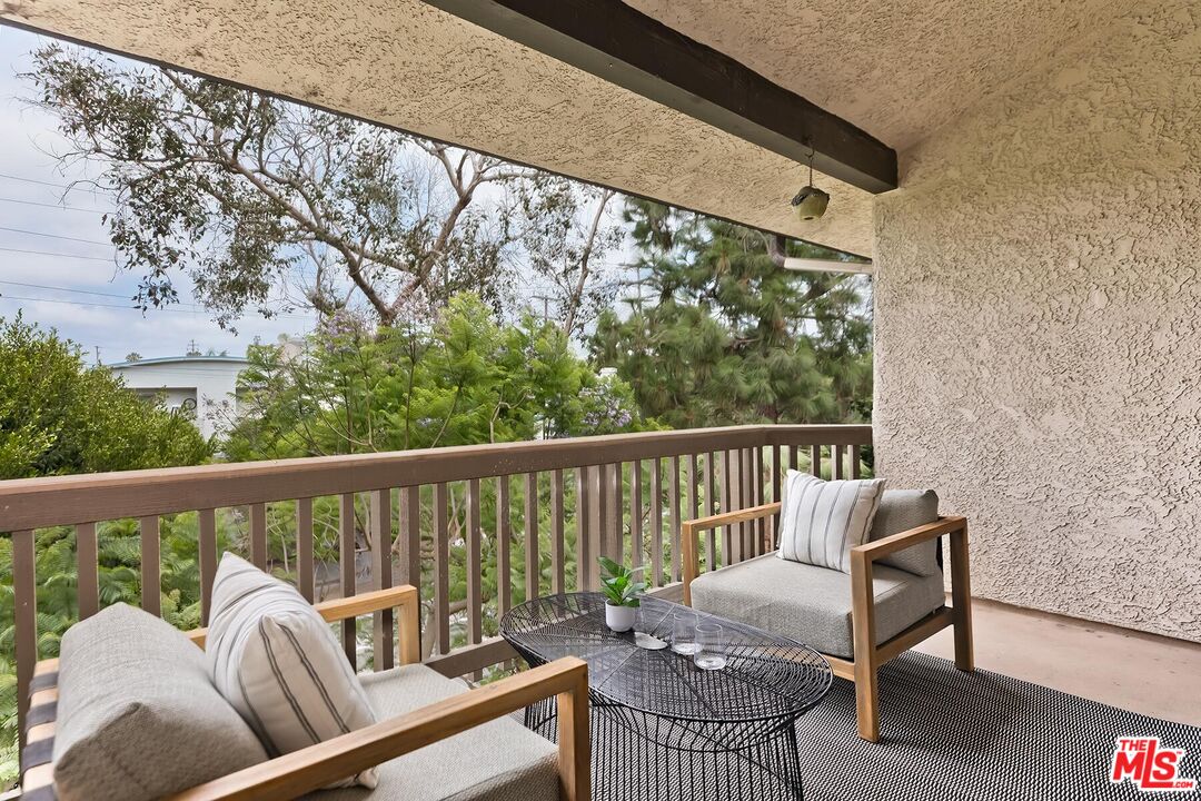 8515 Falmouth Ave Unit: 405