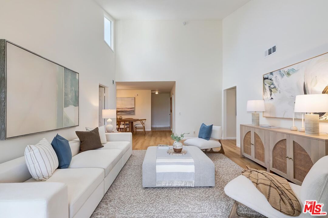 8515 Falmouth Ave Unit: 405