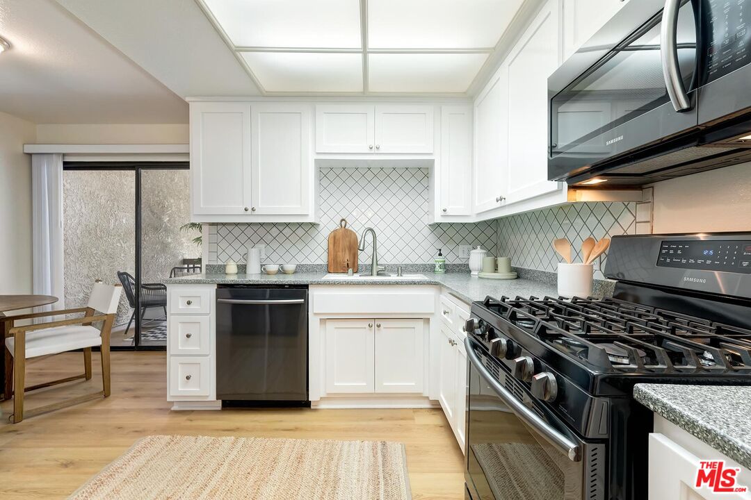 8515 Falmouth Ave Unit: 405