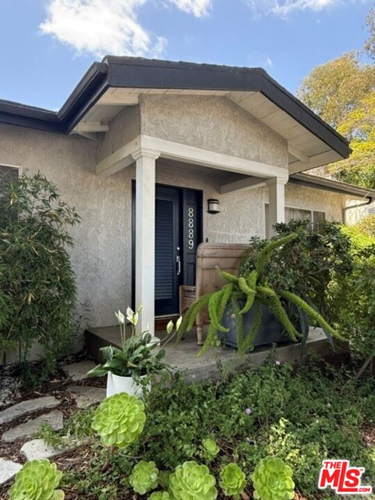 8889 Carson St