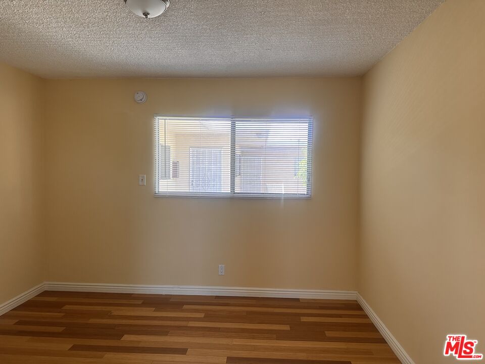 5411 S Centinela Ave Unit: 3