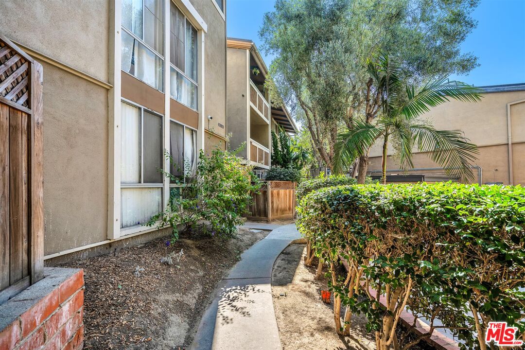 6305 Green Valley Cir Unit: 213