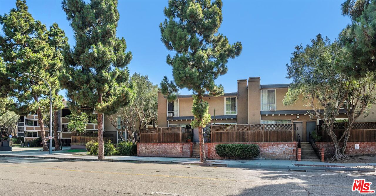 6305 Green Valley Cir Unit: 213