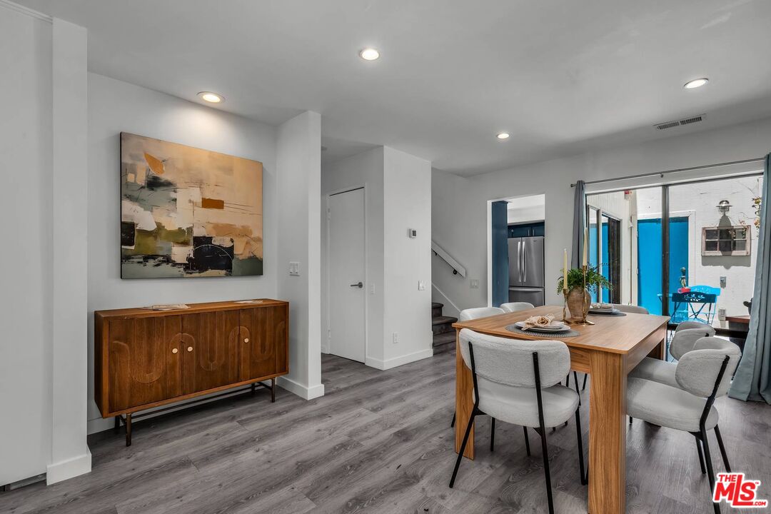 1220 Manning Ave Unit: 3