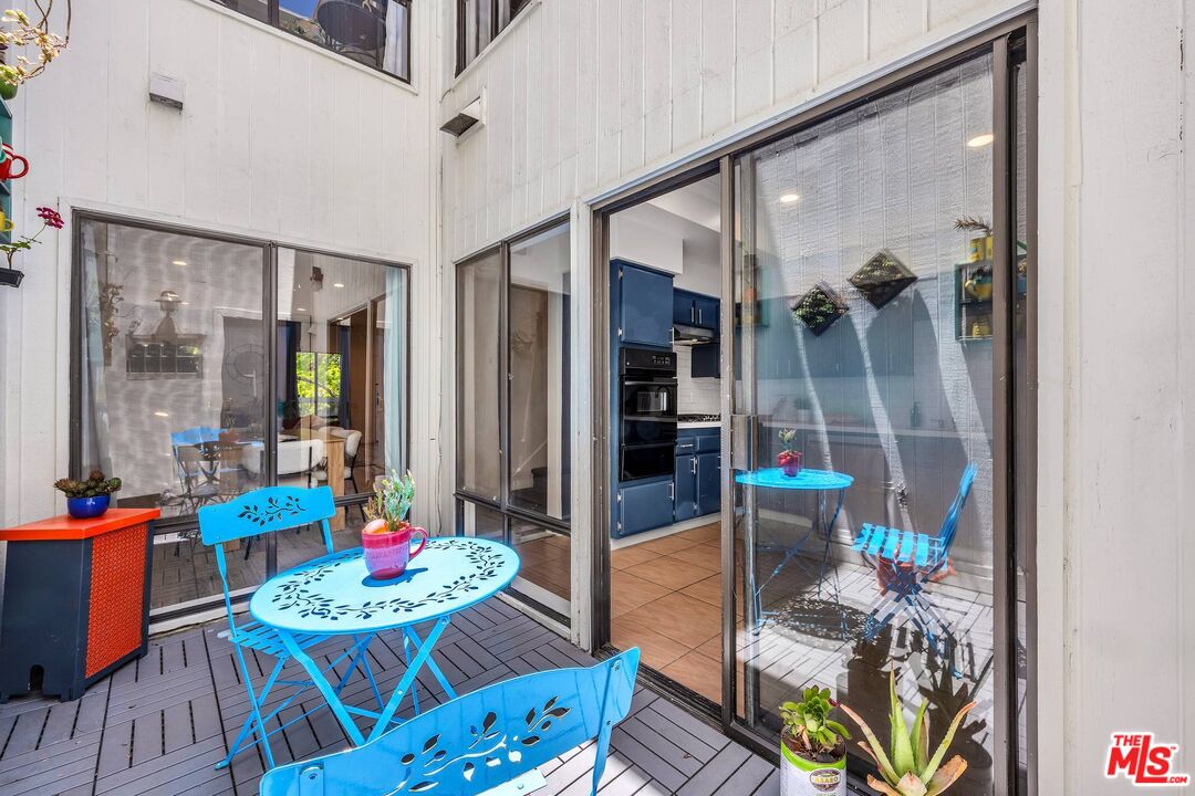 1220 Manning Ave Unit: 3
